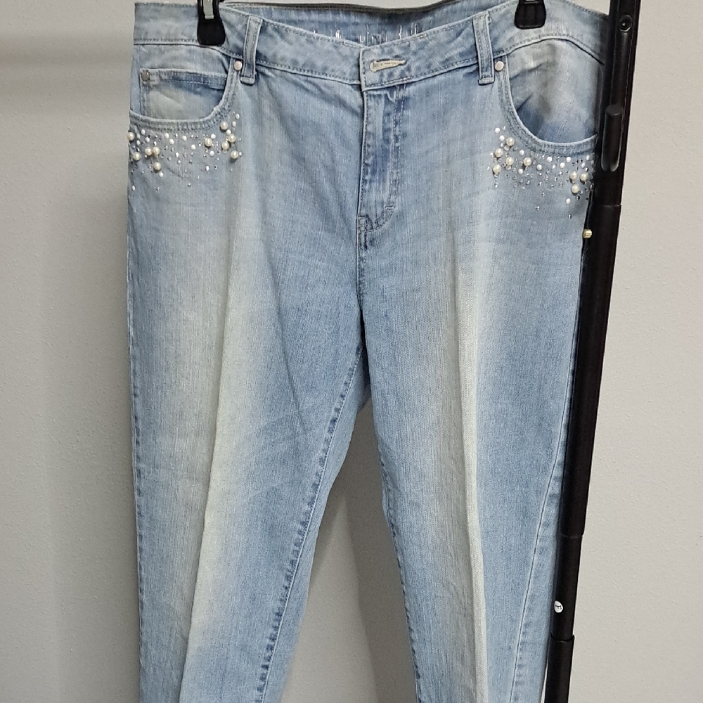 Jennifer Lopez Light Blue Cropped Jeans with Pearl Accents
